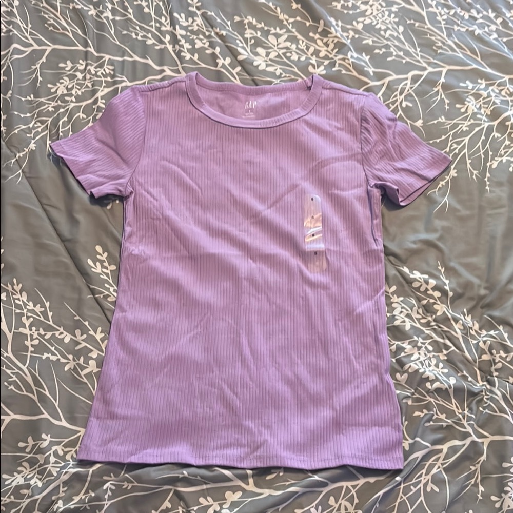 GAP Women’s Size Small Lavender Ribbed Tee - New with tags NWT